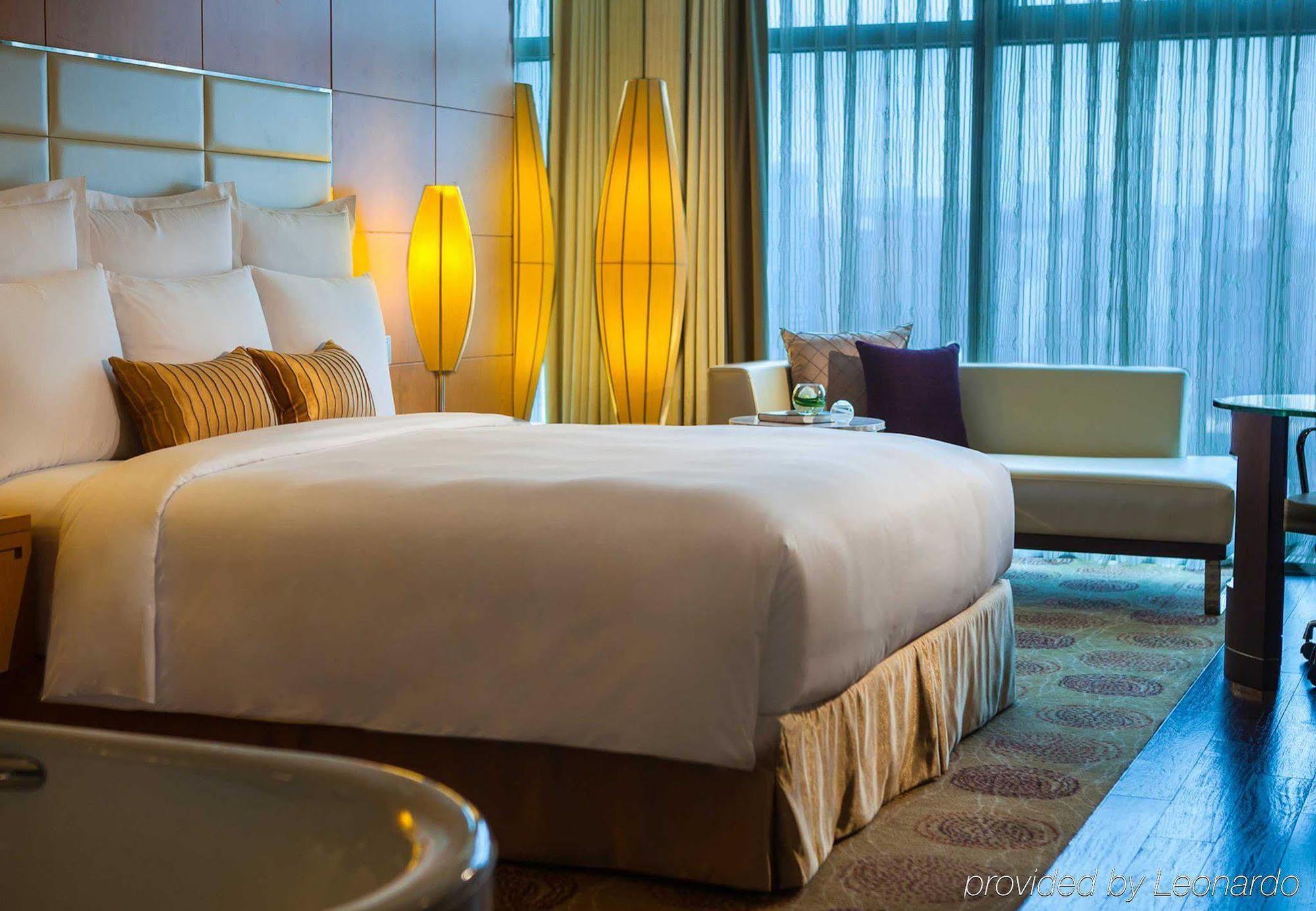 Renaissance Putuo Shanghai